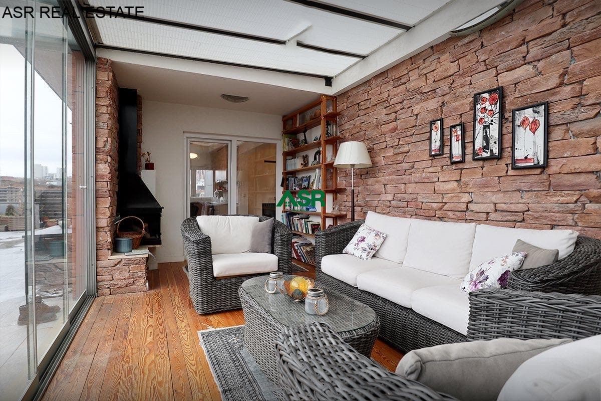 Ofrohet Penthouse Modern në Shitje në Lagjen Mati 1