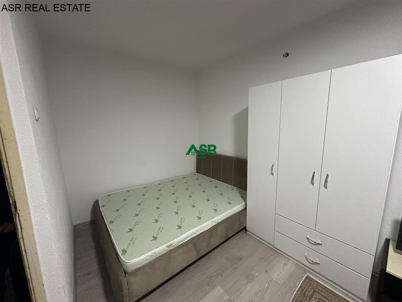 Banesë 50m2 me qira në lagjen Bregu i diellit 2