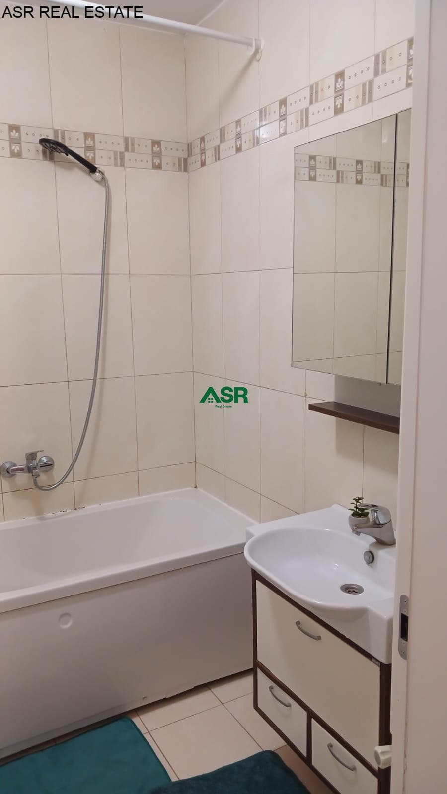 Ofrohet banesa me qira në lagjen Bregu i Diellit 3
