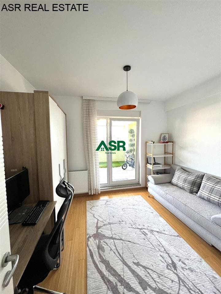 Lëshohet banesa penthouse me qira në lagjën Arberia 4