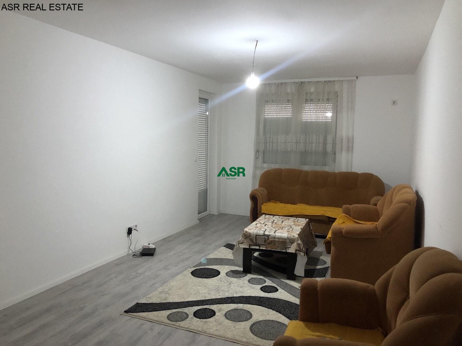 Lëshohet banesa me qera në Fushë Kosovë 2