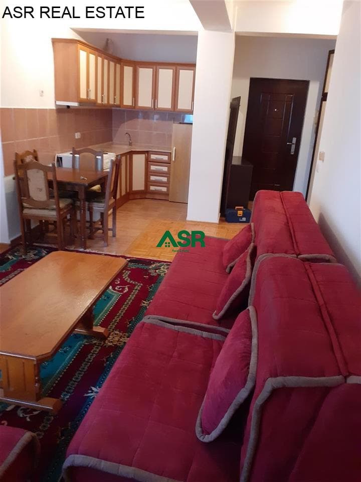 Lëshohet banesa me qira në lagjen Mati 1 2