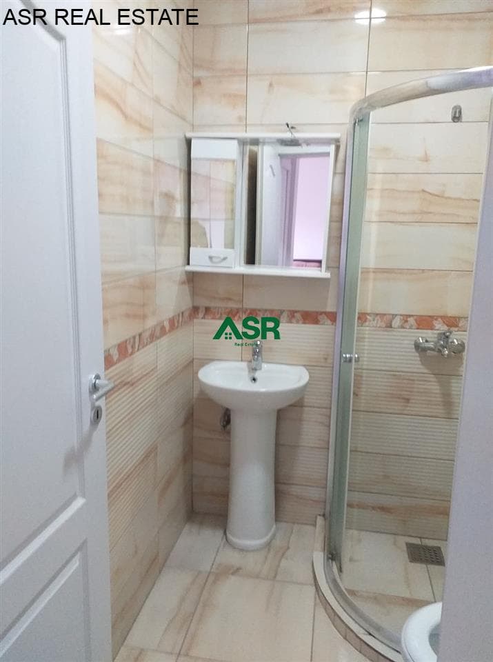 Lëshohet banesa me qera në lagjën e Spitalit 3