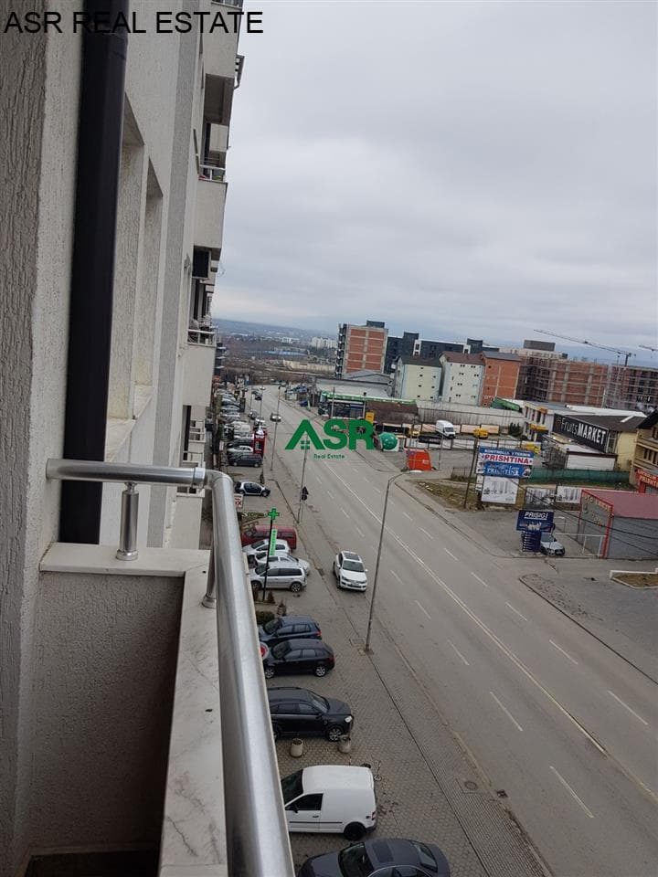 Lëshohet banesa me qira në lagjën Arberia 2