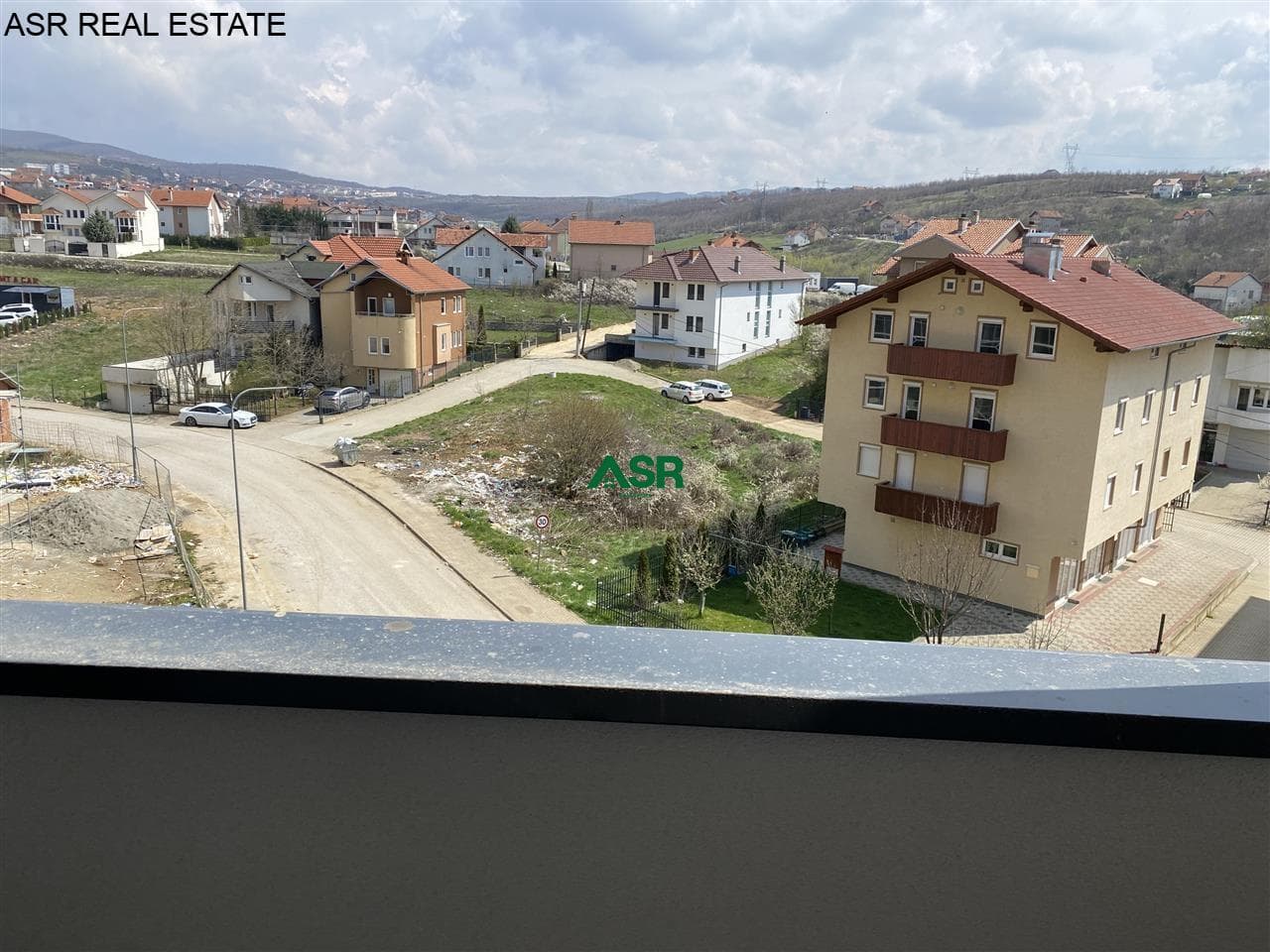 Lëshohet banesa me qira në lagjën rr.C 4