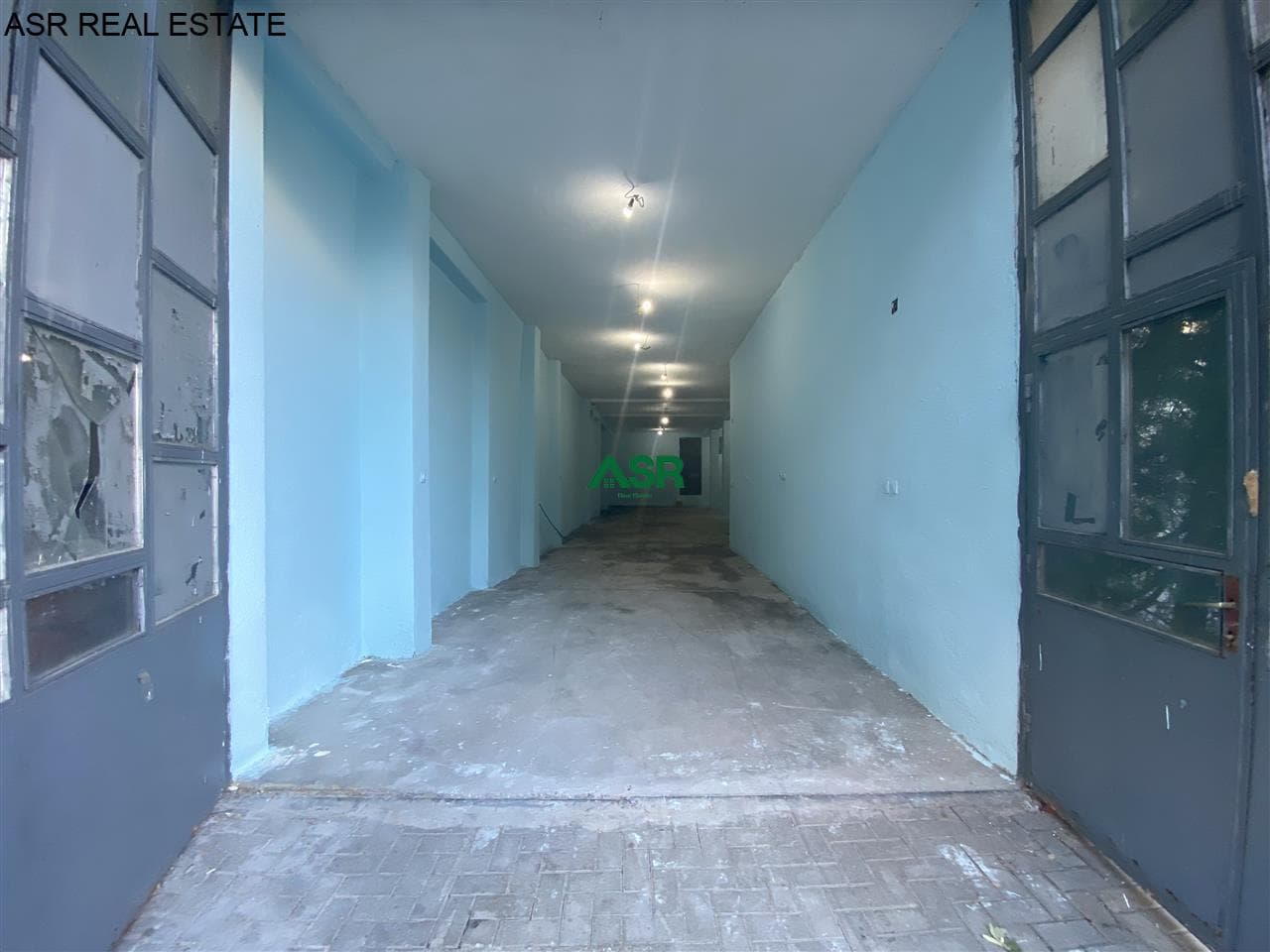 Lëshohet lokali/ magazina me qira në lagjën qafa, 4
