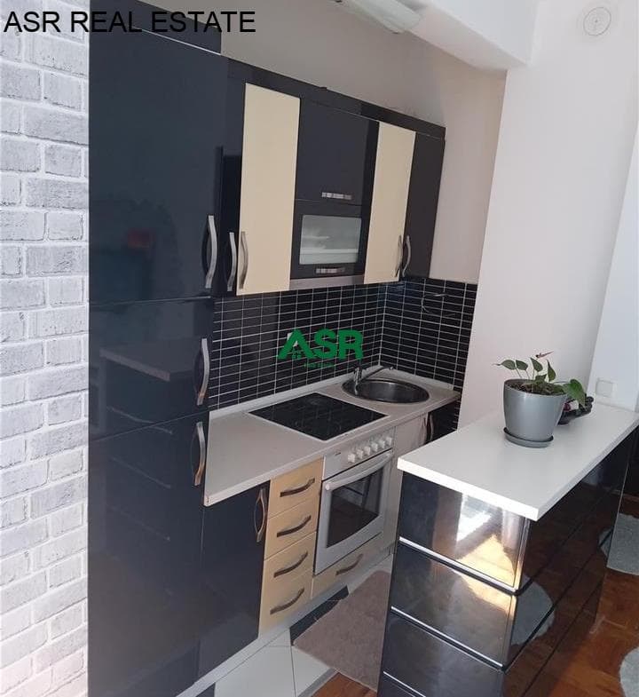 Shitet banesa në lagjën Emshir 3