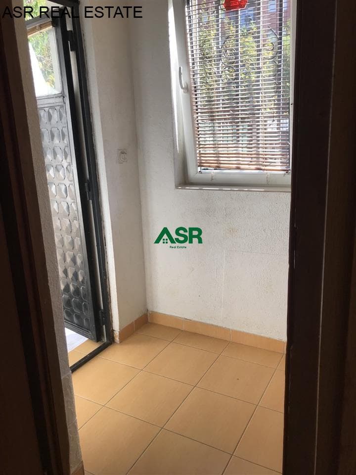 Lëshohet kati i shtepise me qira në lagjen e spitalit 2