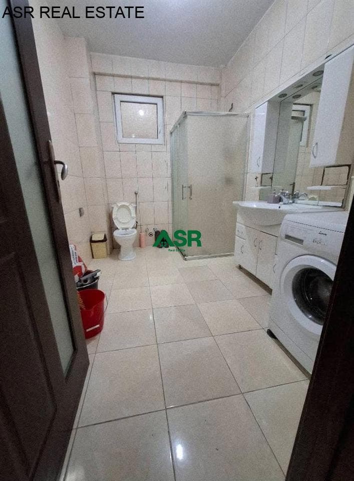 Banesë 115m2 me qira në Emshir 4