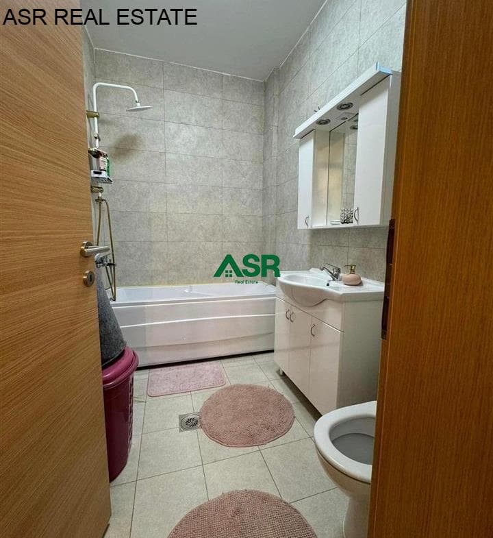 Ofrohet #banesa ne #shitje në lagjen Emshir (Kalabri). 3