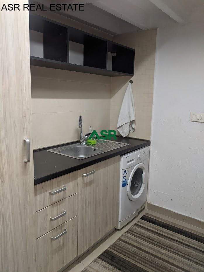 Lëshohet banesa me qira në lagjen qender, tre sheshira 3