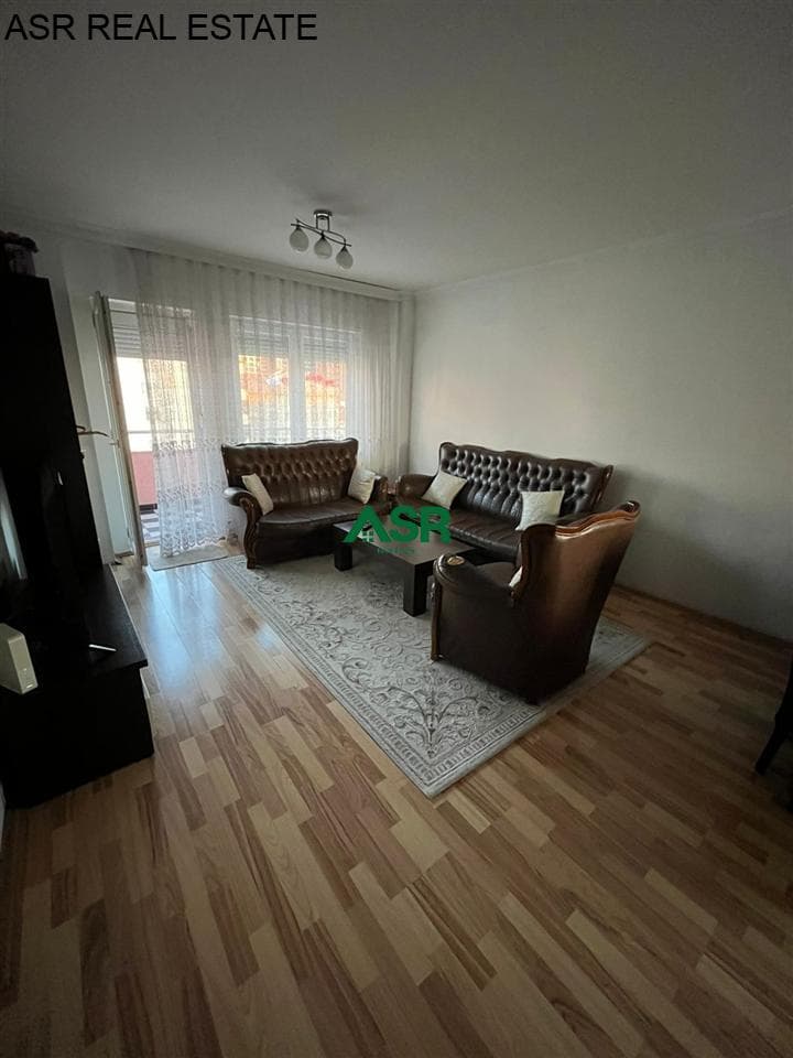 Banesë 82m2 me qira në lagjen parku i qytetit 4