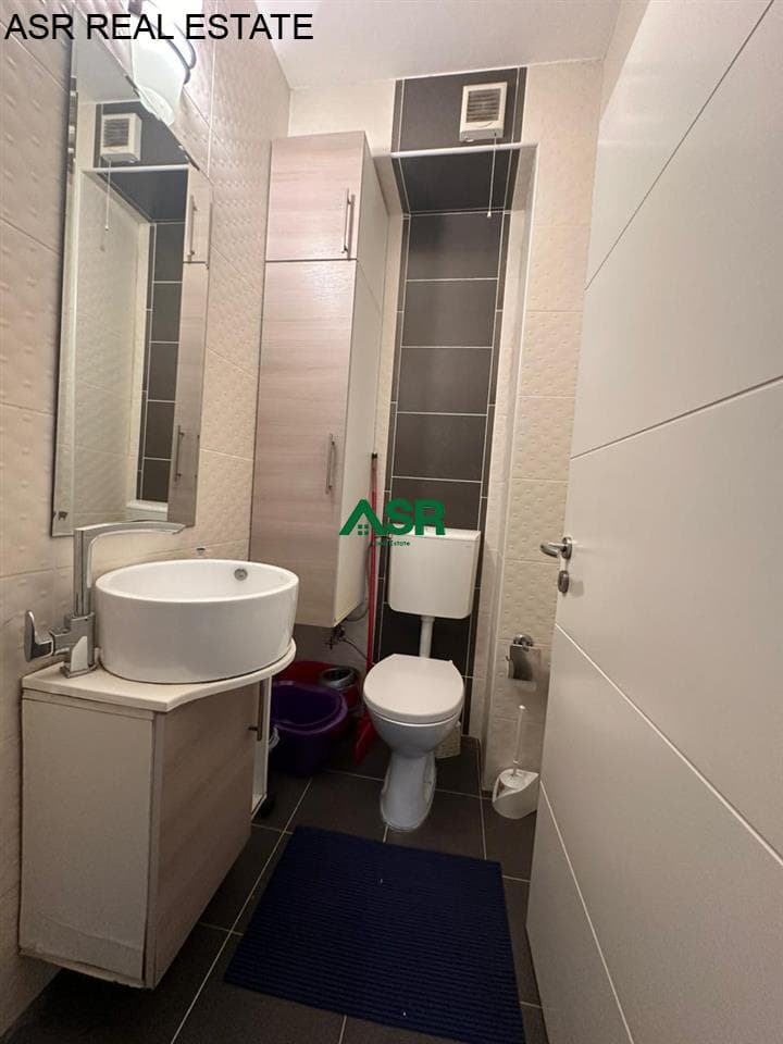 Ofrohet banesa me qira në lagjen rruga B 2