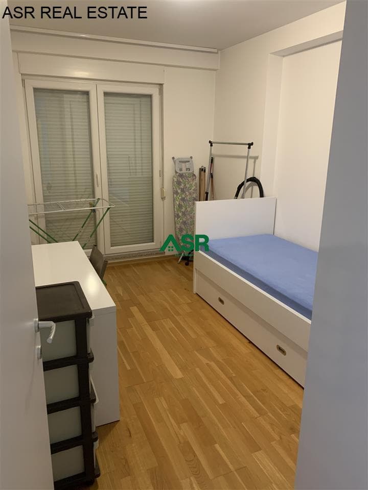 Banesë 96m2 me qira në Arberi 4