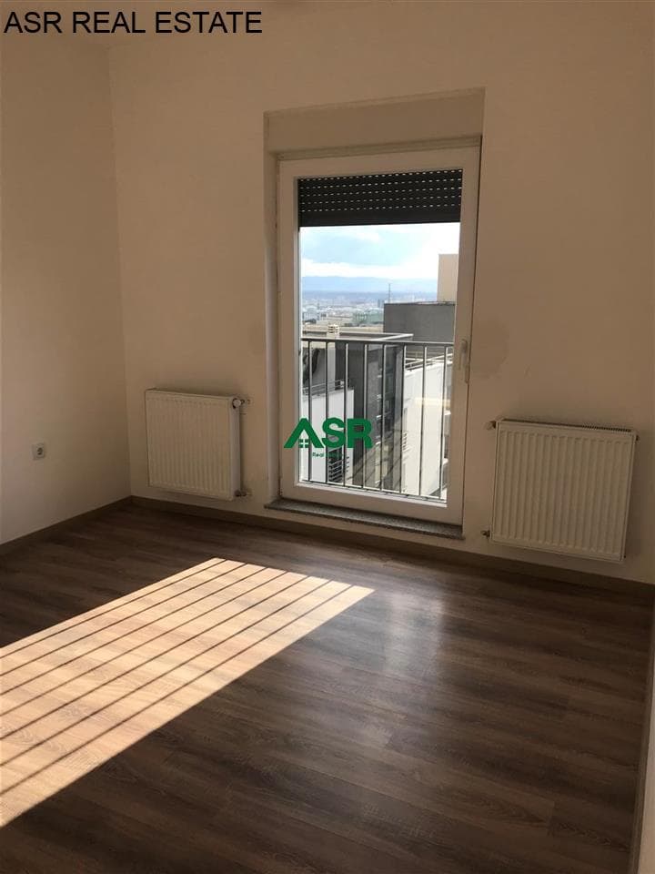 Ofrohet banesa per shitje në lagjen Arberia ne Prishtine, 2