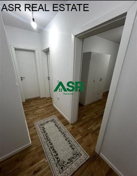 Banesë 88m2 me qira në lagjen e spitalit 3