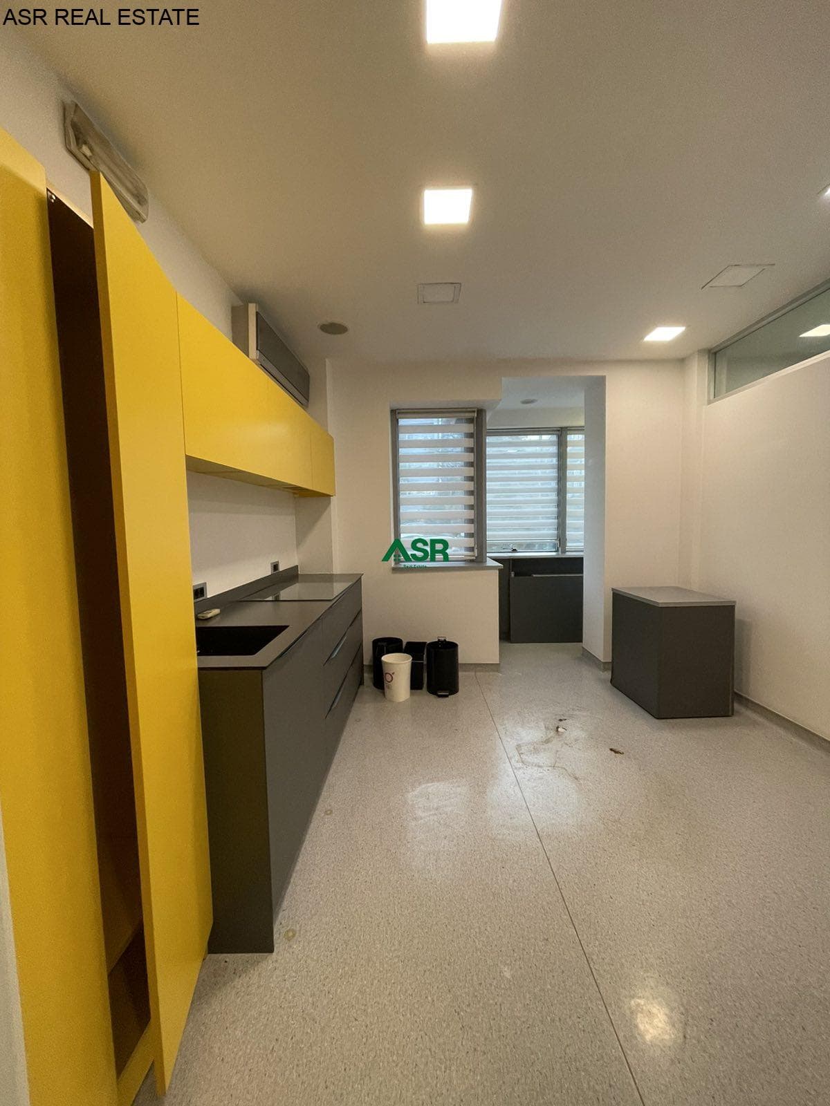 Banesë 50 m2 me QIRA dhe per SHITJEnë Lagjen qender per afarizem