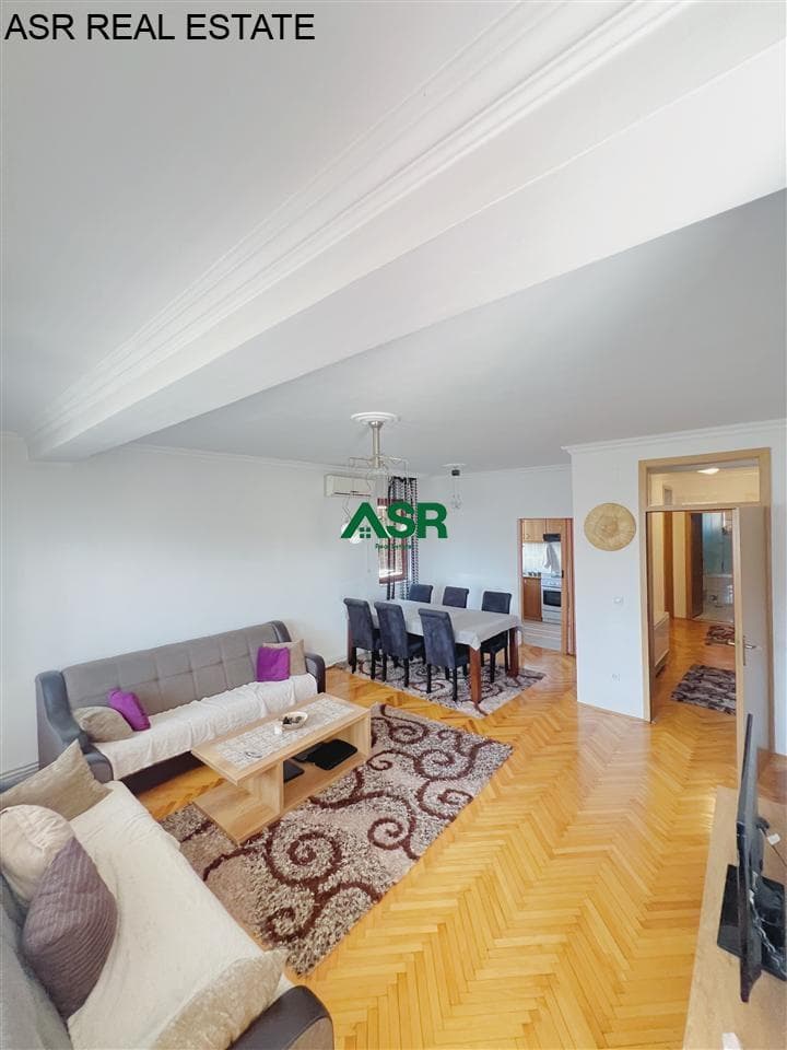 Banesë 85m2 me qira në lagjen qender