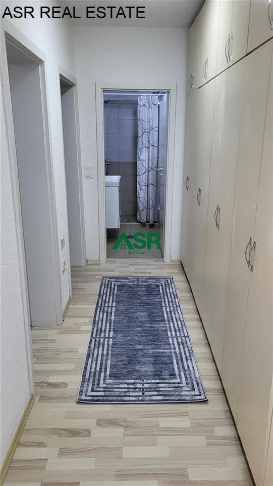 Lëshohet banesa me qira në lagjën Tophane 3