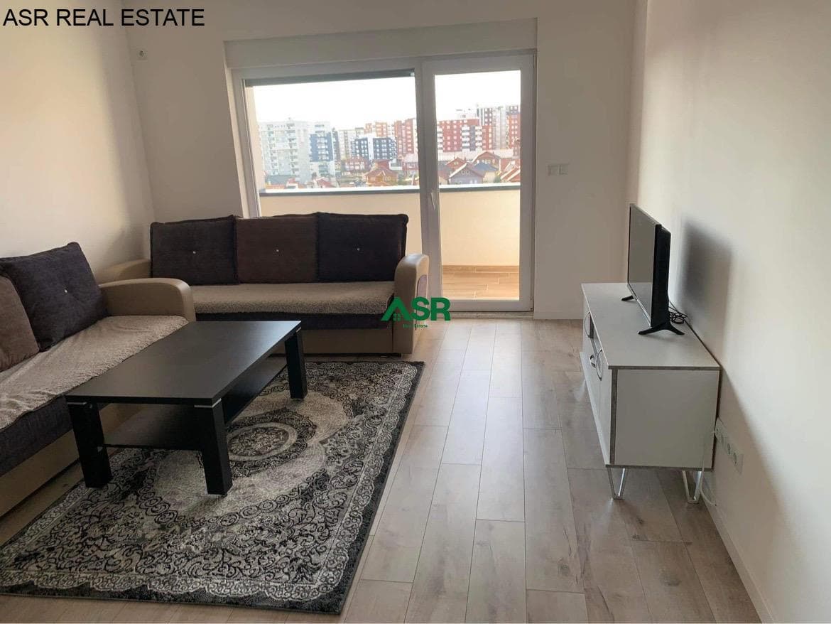 Banesë 93m2 me qira në rrugën C