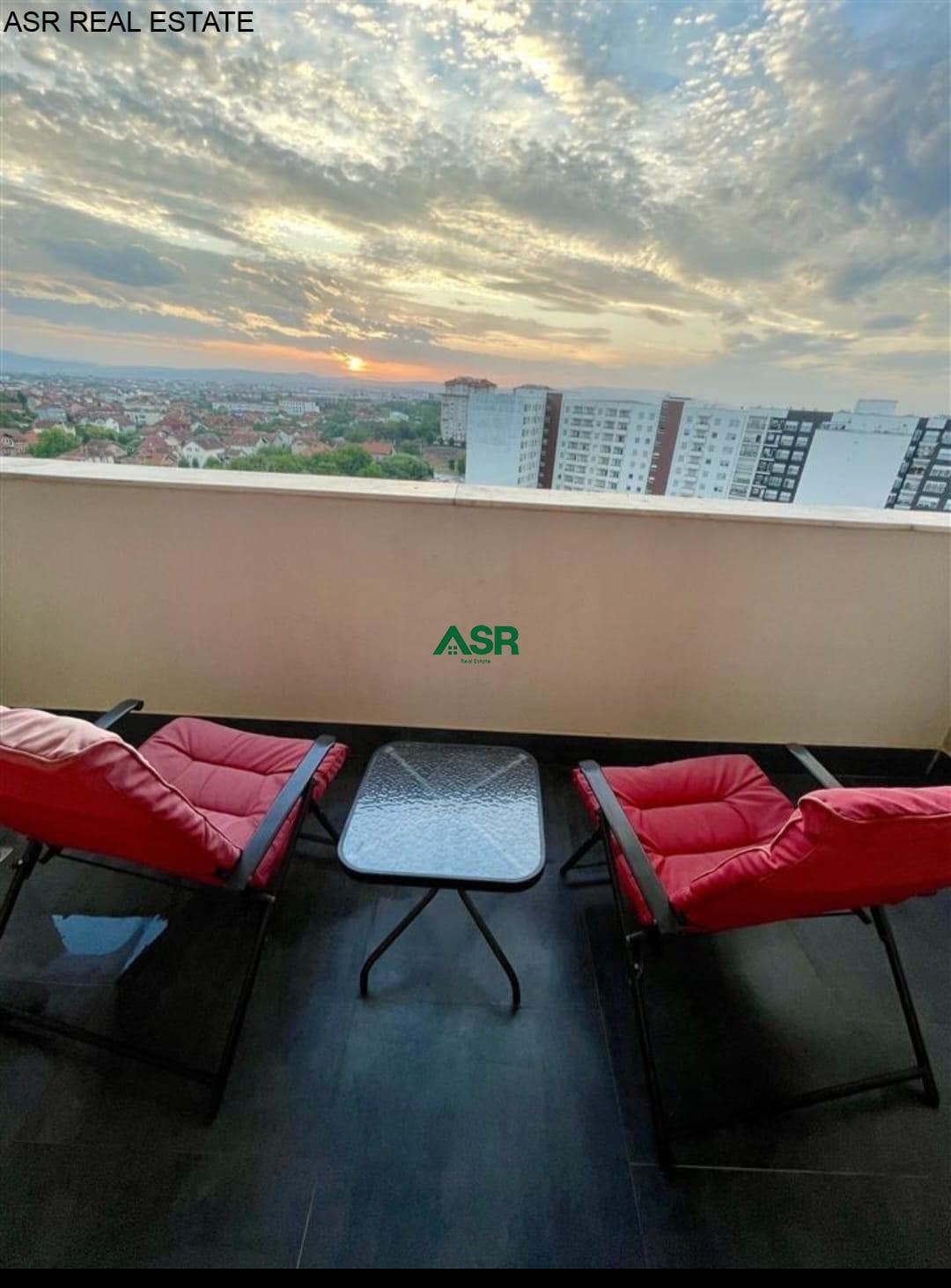 Shitet Penthouse në lagjën Emshir 4