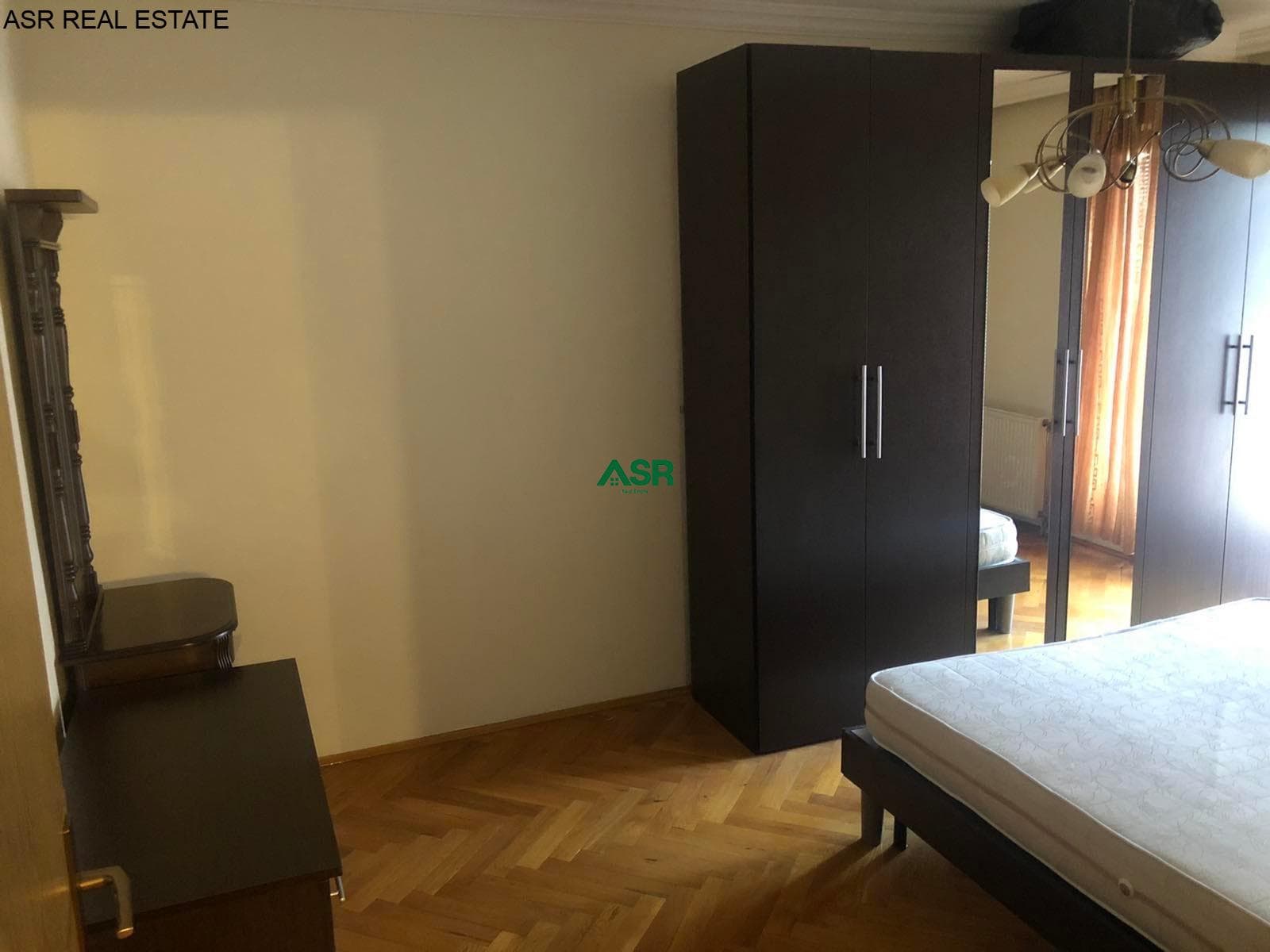 Lëshohet banesa me qera në lagjën aktash 4