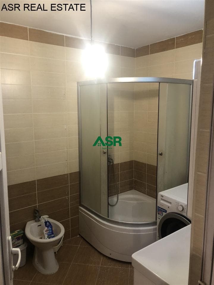 Banesë 90m2 me qira në lagjen e spitalit 2