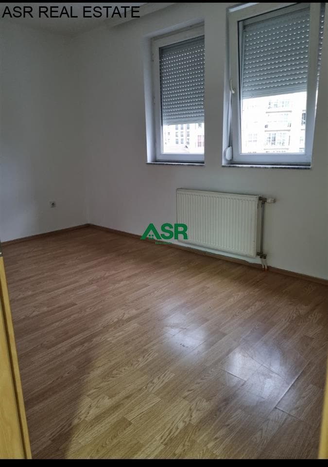 Lëshohet banesa me qera në lagjën Qender