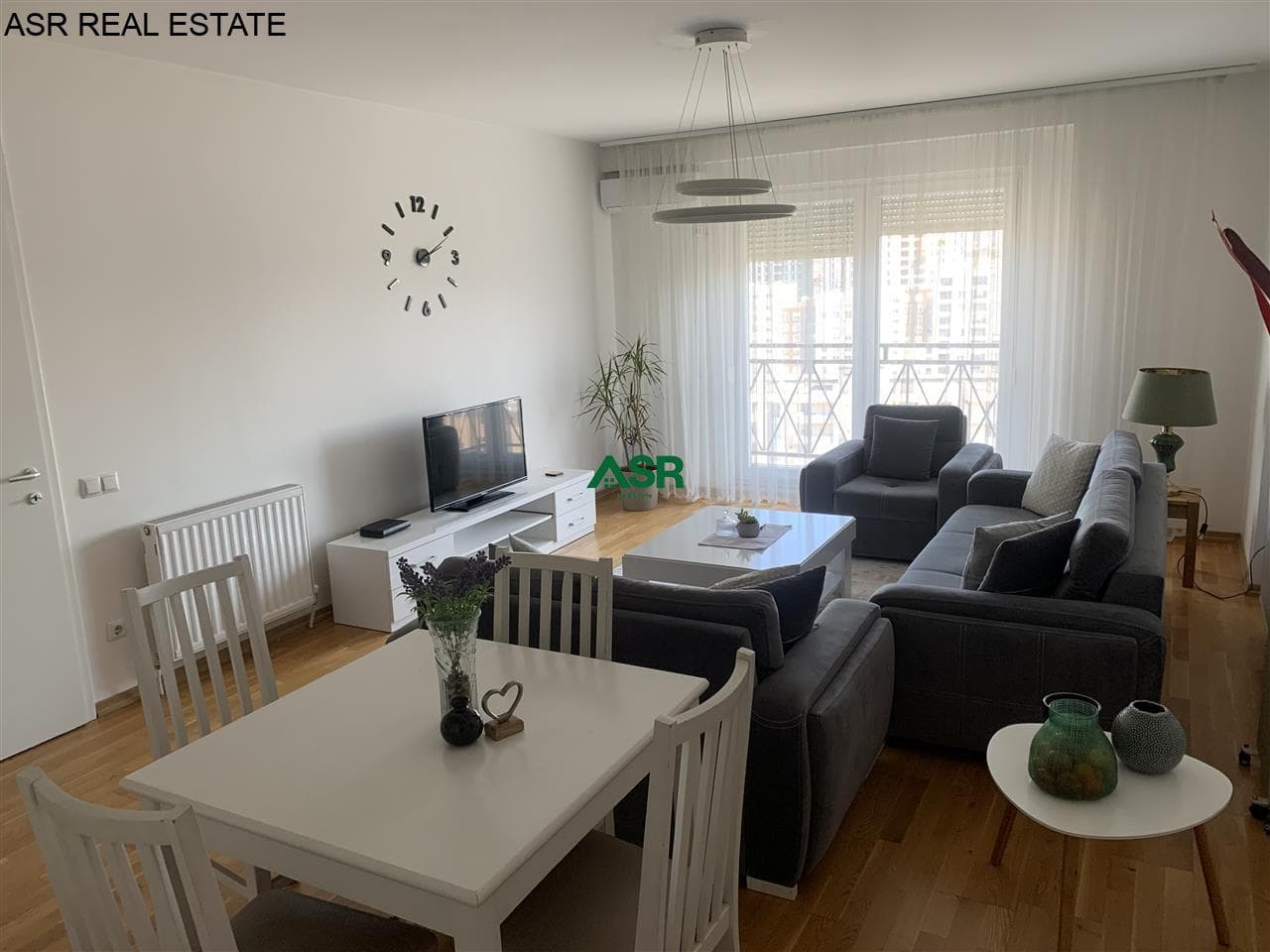 Banesë 96m2 me qira në Arberi