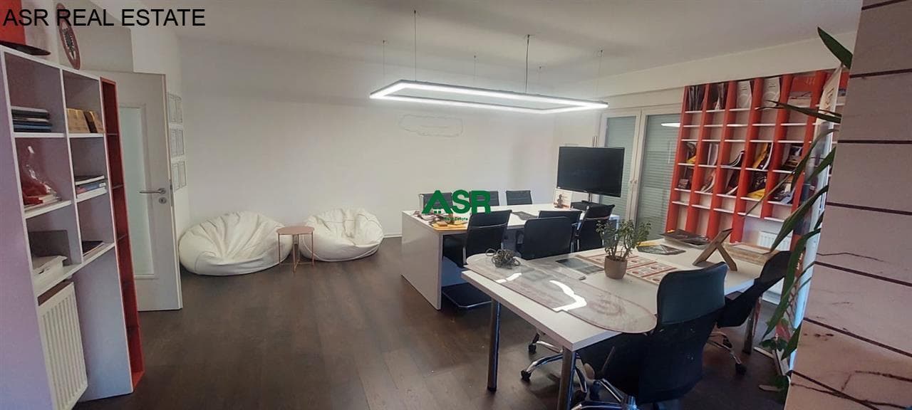 Banesë/zyre 90m2 me qira në rr.B