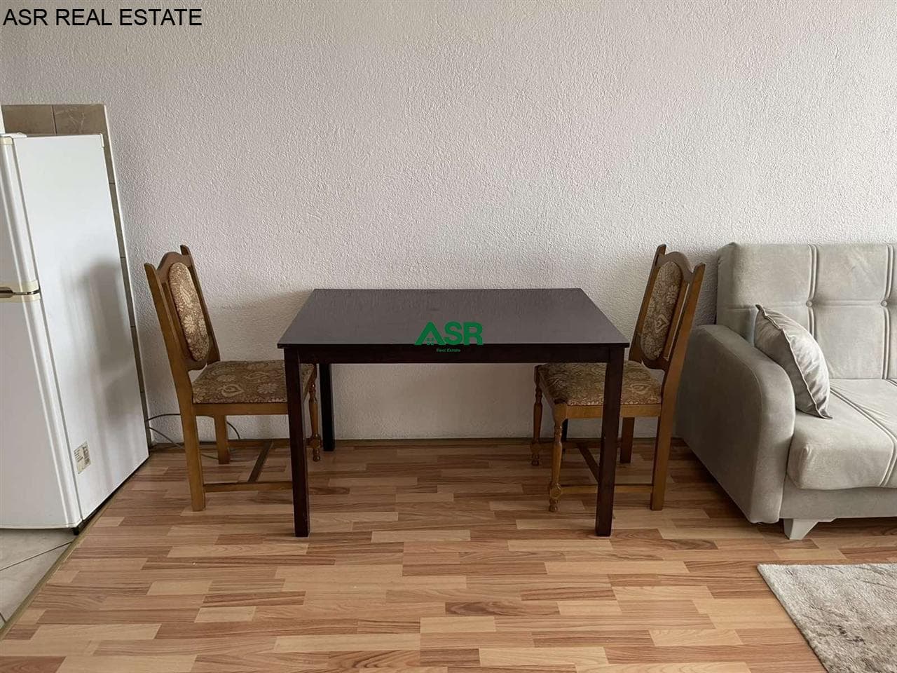 Banesë 75m2 me qira tek salla 1 Tetori