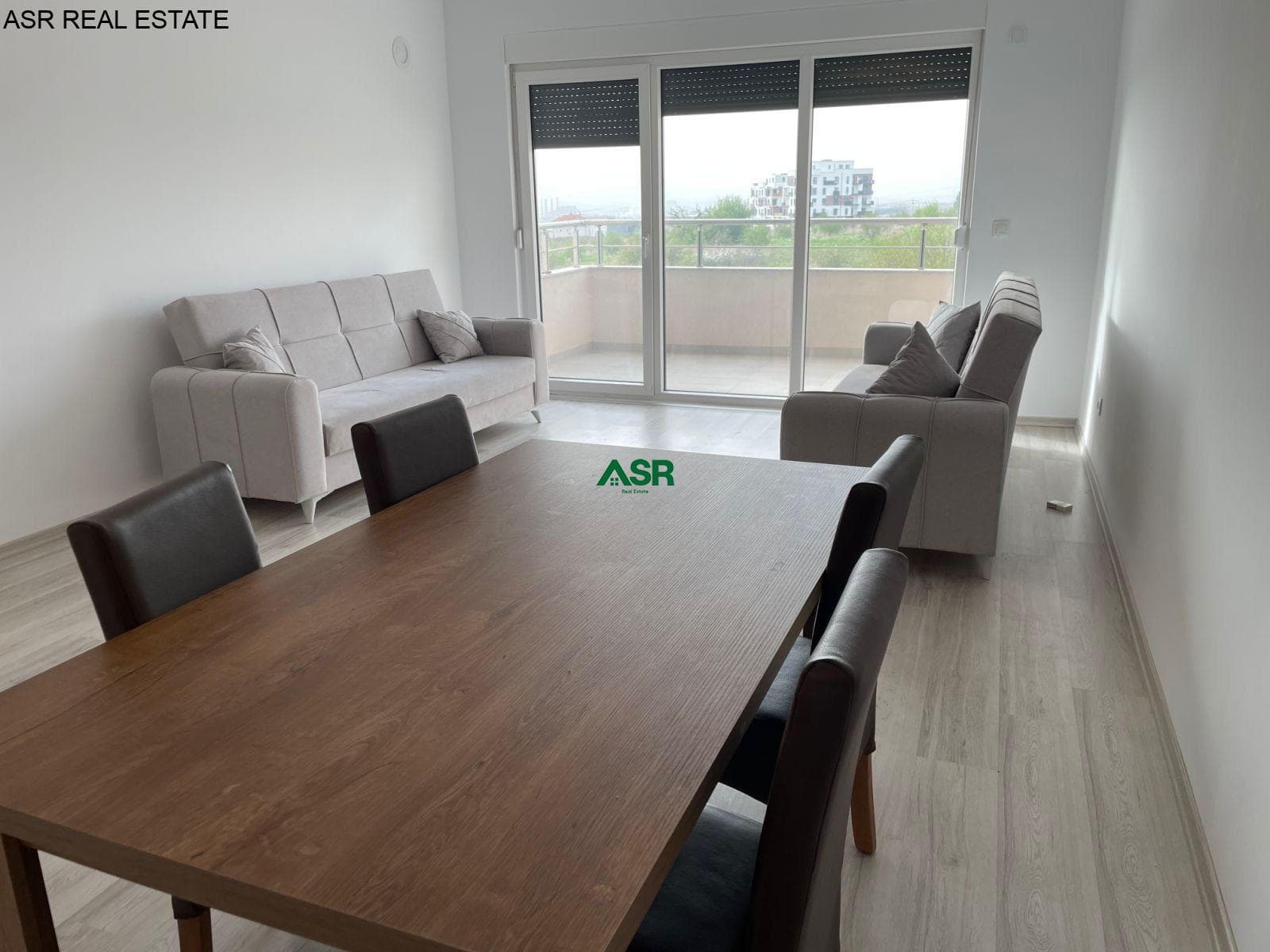 Banesë 92m2 me qira në Arberi 4