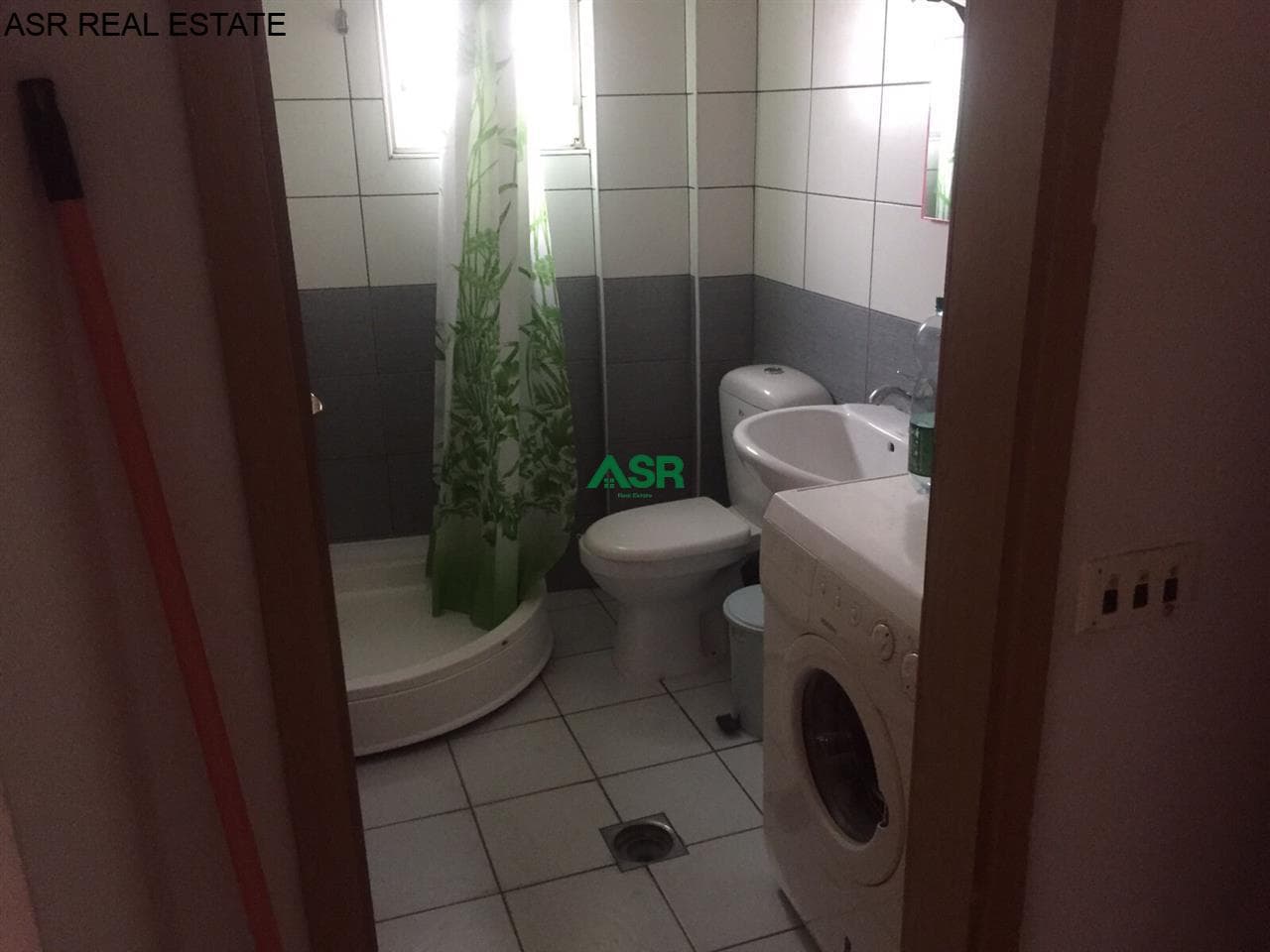 Ofrohet banesa me qira në lagjen qender mbrapa teatrit 2