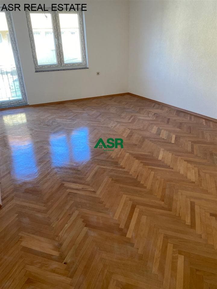 Banesë 100m2 me qira në lagjen qender 3
