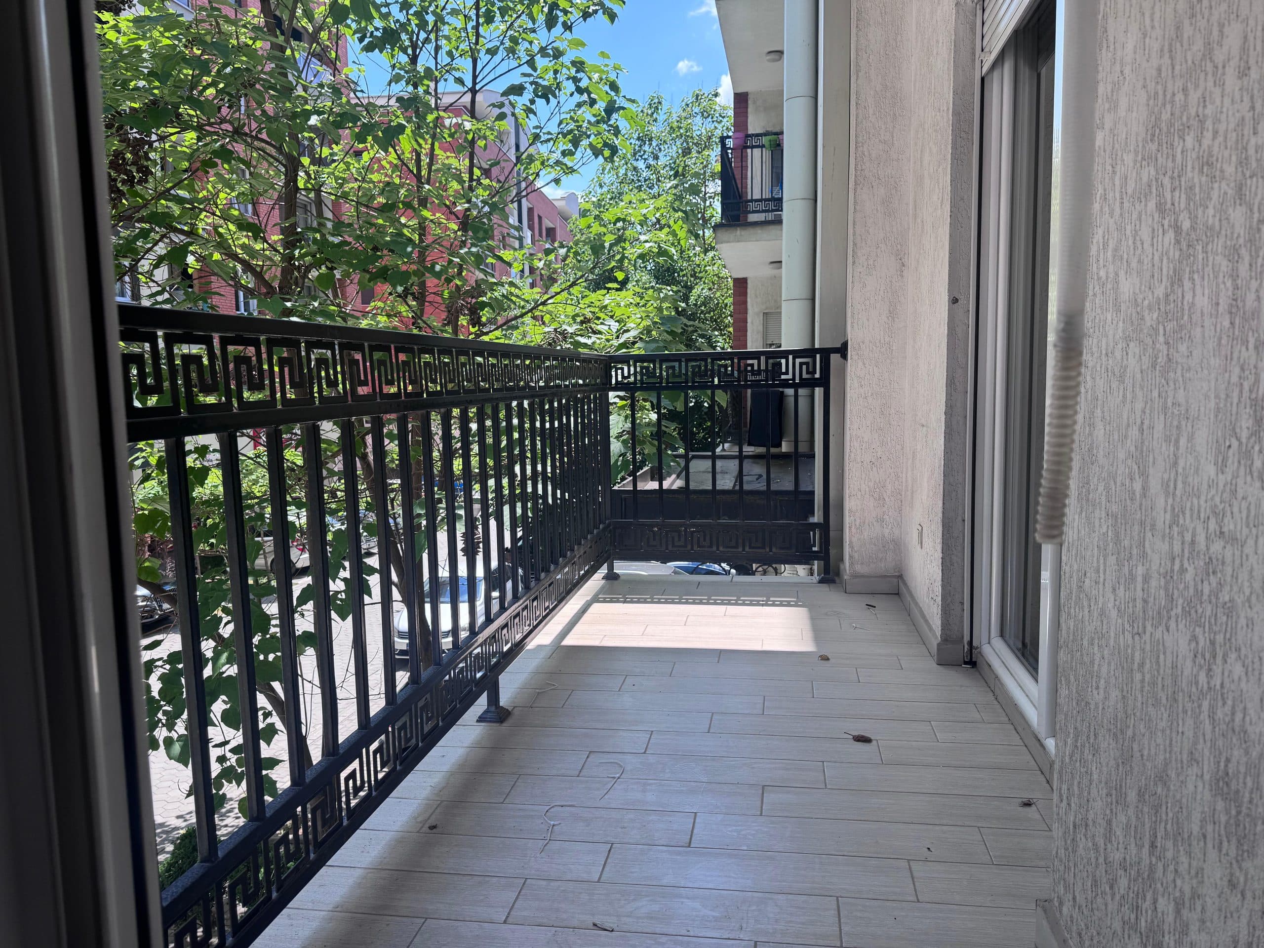 Banesë/Zyre 65m2 me qira në rrugen B 2