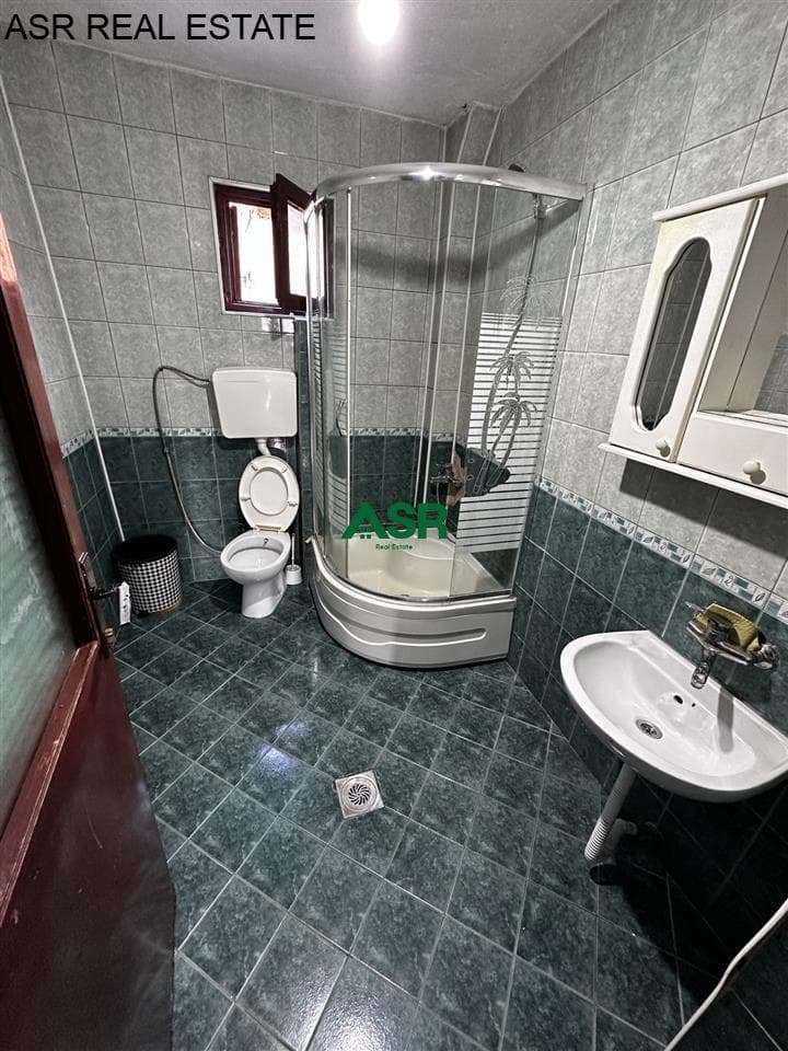 Lëshohet shtepia me qira në lagjën emshir 3