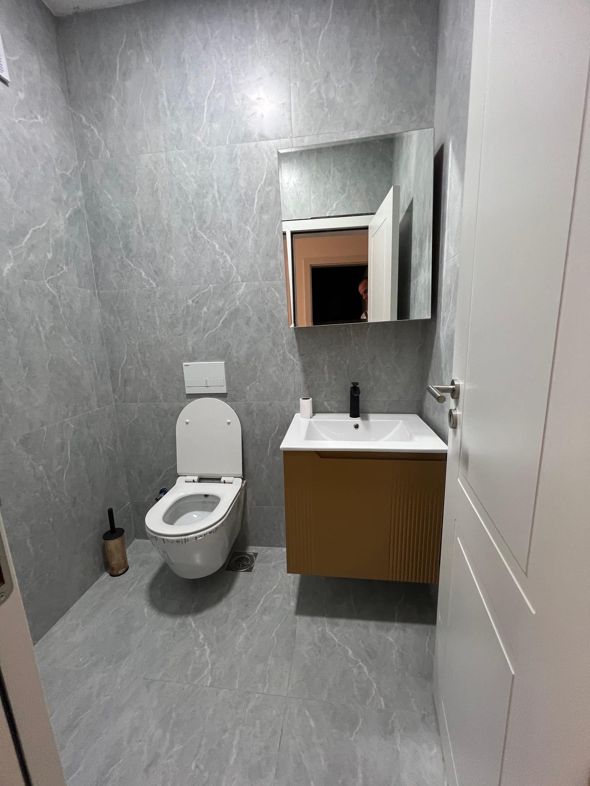 Banesë 102m2 me qira në lagjen Prishtina e Re 4