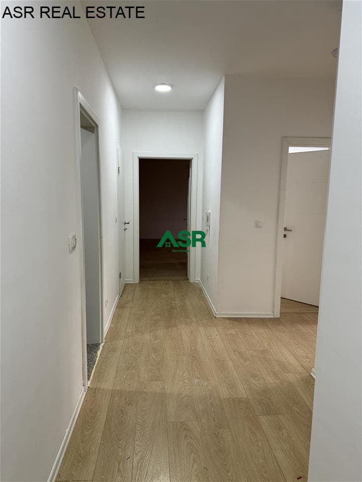 Banesë/zyre 107m2 me qira në lagjen e spitalit 3