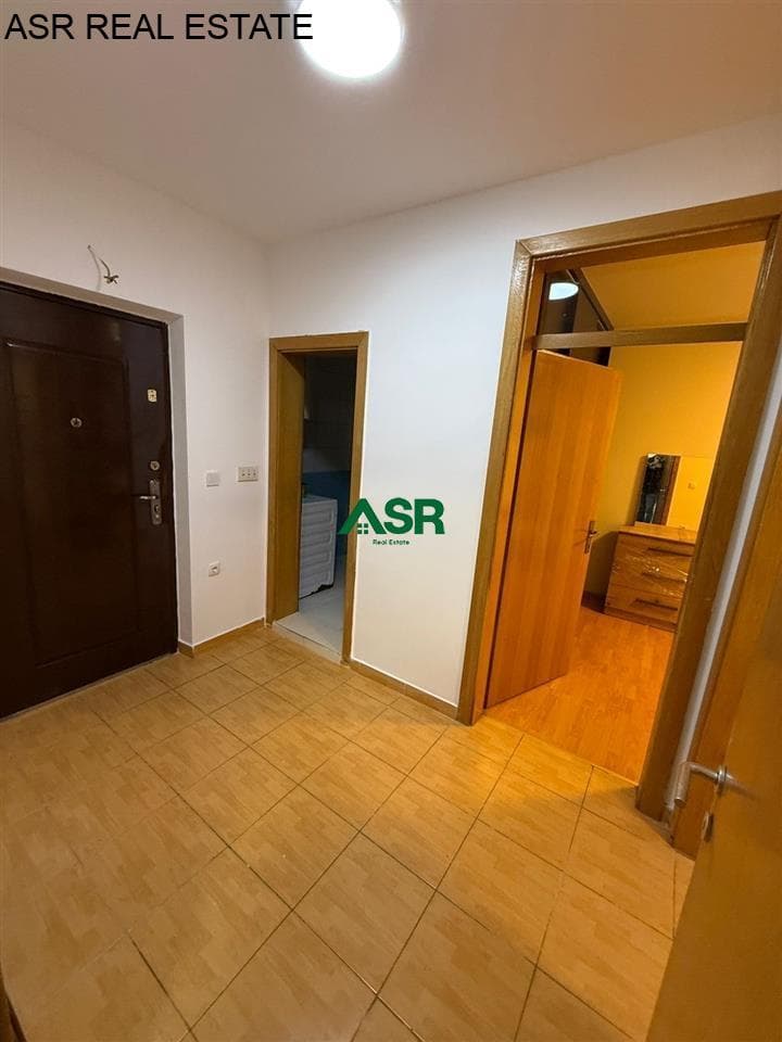 Banesë 75m2 me qira në lagjen rruga B, prapa Hebs. 2