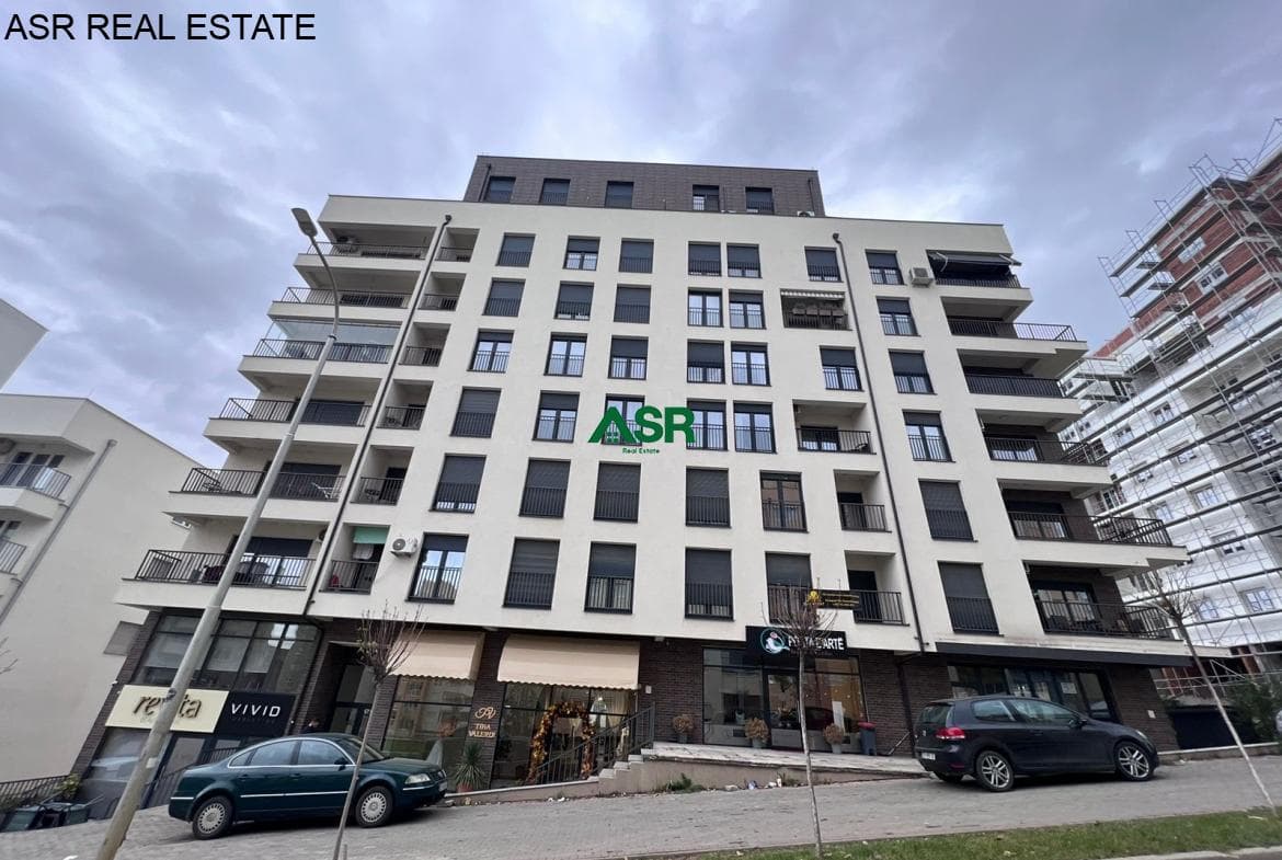 Ofrohet Penthouse (Duplex) per #SHITJE ne lagjen Kalabria 3