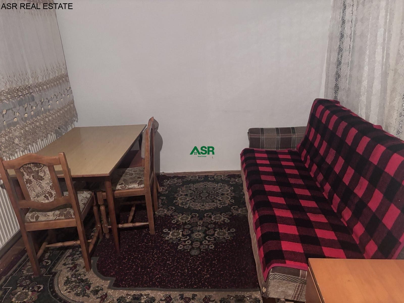 Banesë 80m2 me qira në Bregun e e diellit afer postes se vogel 4