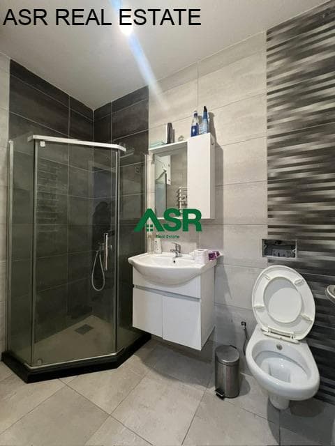 Banesë 85m2 me qira në Lagjen e Spitalit, te “Vëllezërit Asllani”. 3