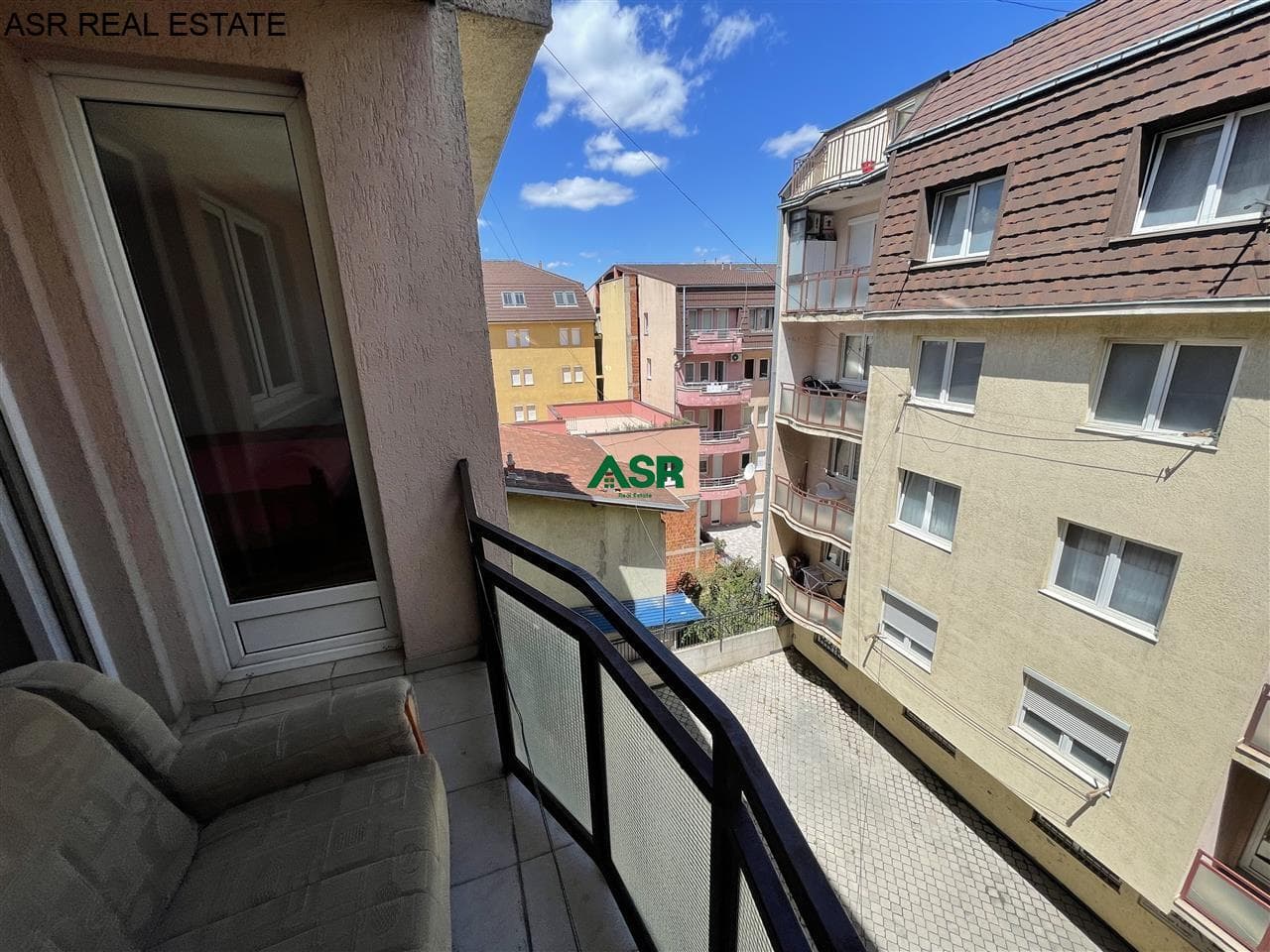 Lëshohet banesa me qira në lagjën sllovenia sportit