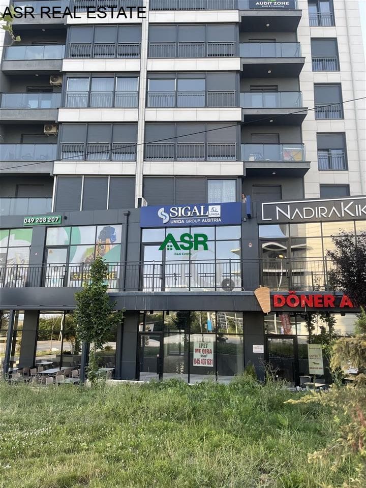 Ofrohet lokali me qira në lagjen Arberia 3