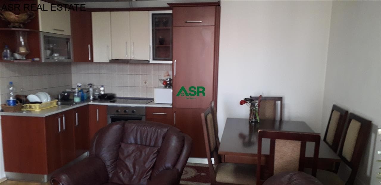 Lëshohet banesa me qera në lagjën e spitalit