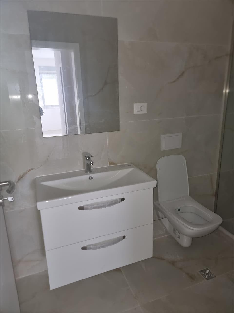 Banesë/Zyre 89m2 me qira në rr.Muharrem Fejza 4