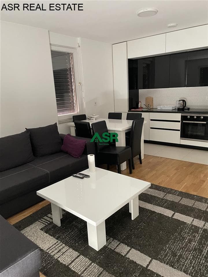 Banesë 80m2 me qira në kompleksin Kawa Group tek rruga B. 3