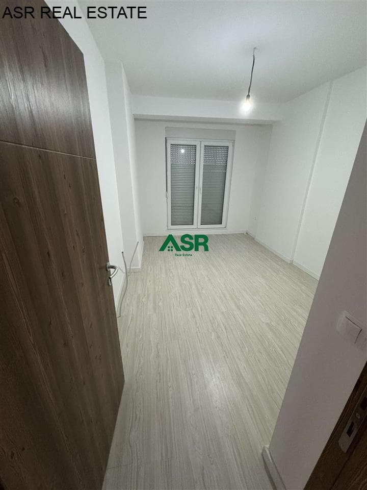 Banesë 62m2 ne shitje në lagjen e Muhaxhereve 4