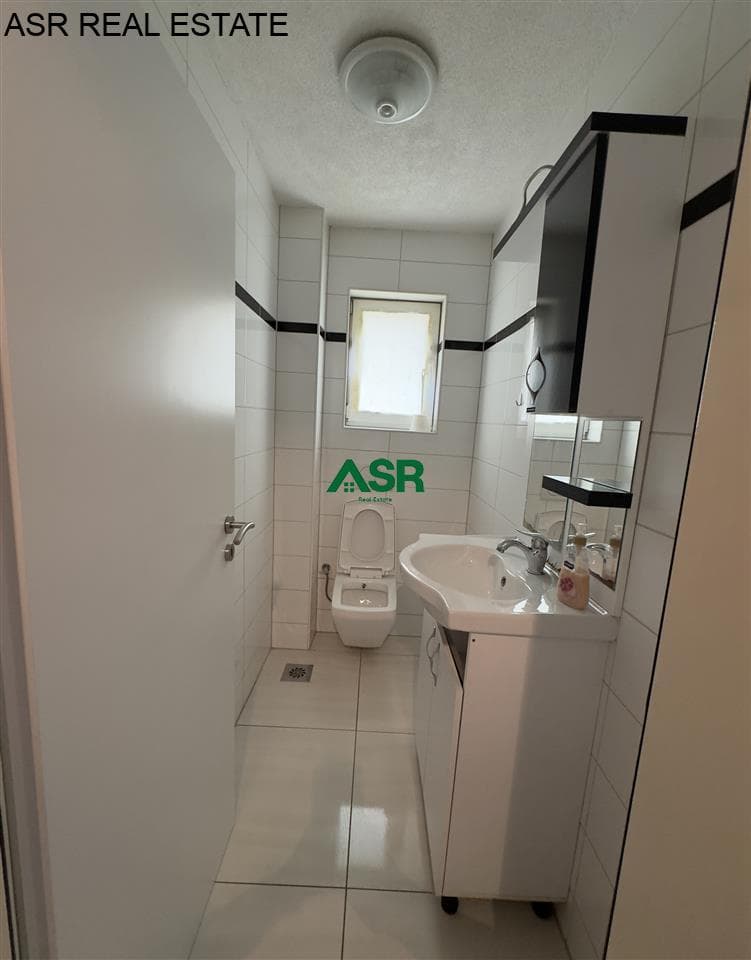 Banesë 132m2 me qira në rrugen Ndue Perlleshi 2