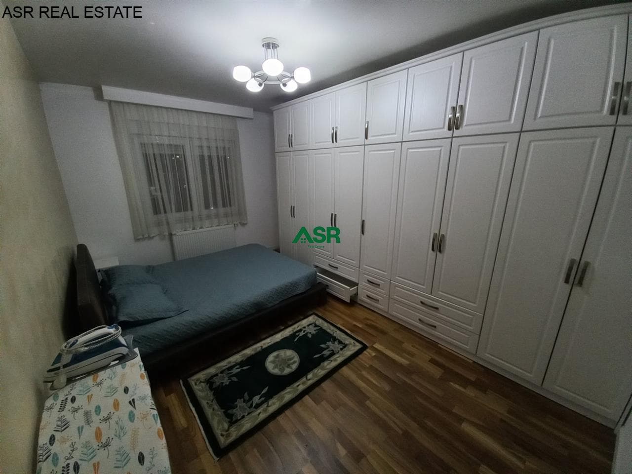 Lëshohet banesa me qira në lagjën bregu i diellit 4